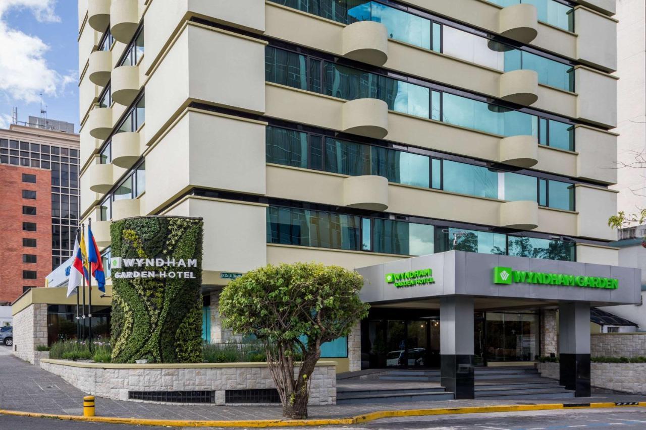 Wyndham Garden Quito Hotel Exterior photo